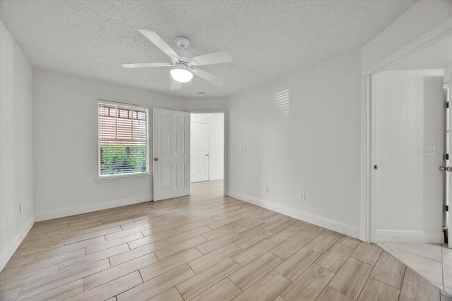 Building Photo - 2212 Grand Cayman Ct