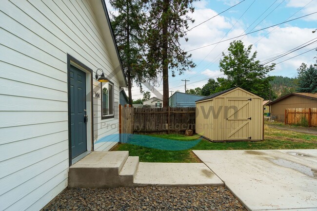 Building Photo - 2 Bedroom 1 Bath House Built in 2022 Avail...