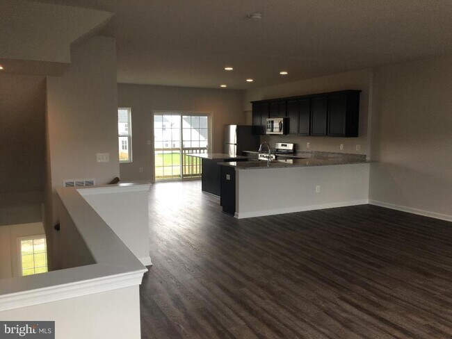 Building Photo - 145 Jewel Box Dr