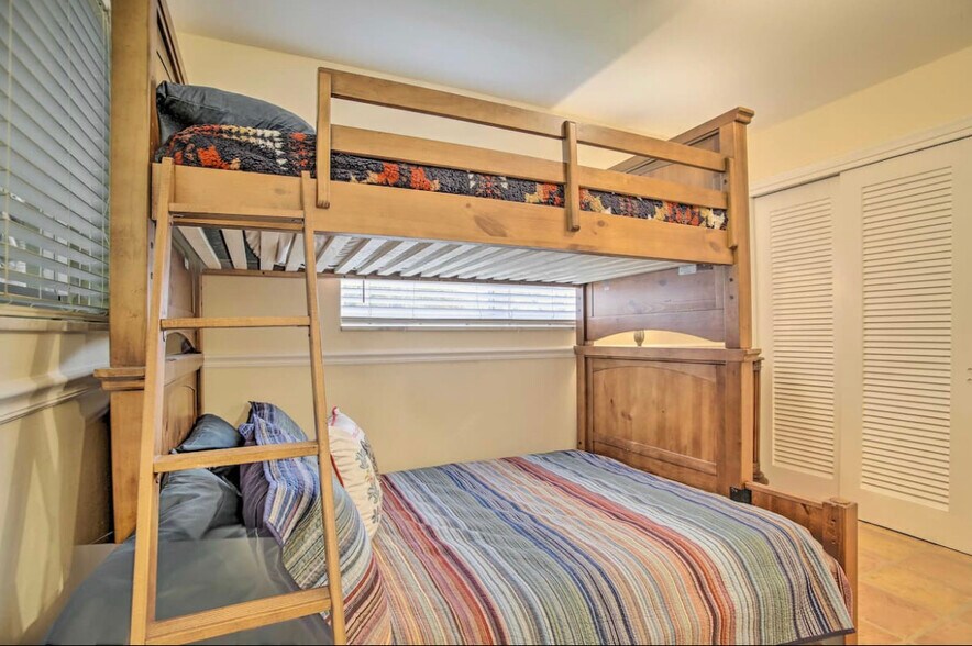 Building Photo - 2169 Imperial Point Dr