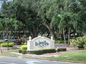 Building Photo - 9421 Evergreen Pl