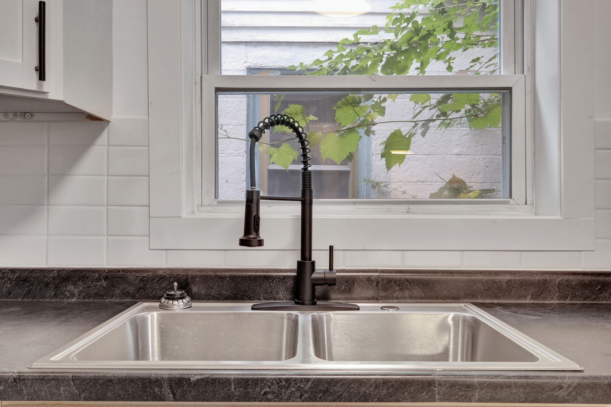 Building Photo - 1225 Regent St