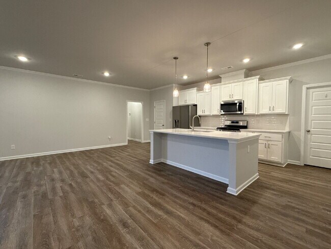 Building Photo - 102 Ranna Dr