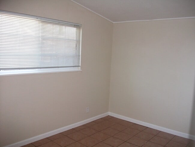 Building Photo - East San Jose Three Bedroom House for Rent