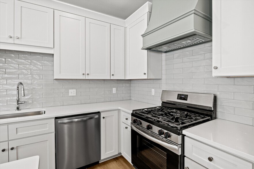 Building Photo - 4084 Ivy Green Trl