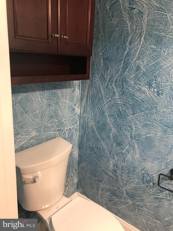 Building Photo - 10354 College Square