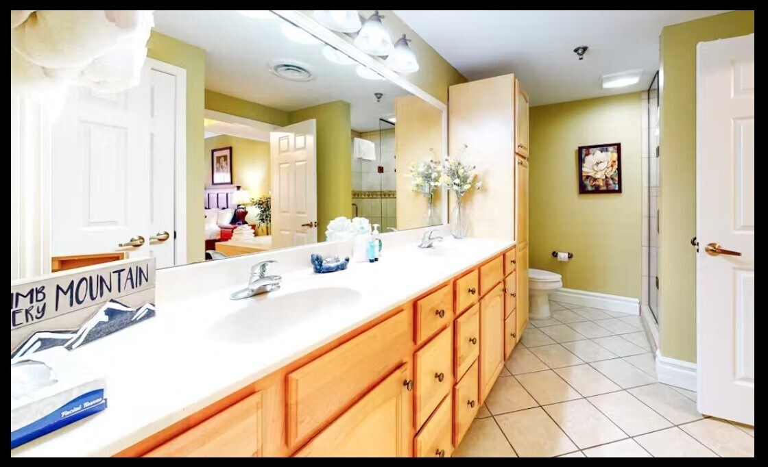 Building Photo - 215 Woliss Ln