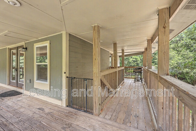 Building Photo - 3585 Riley Wright Rd