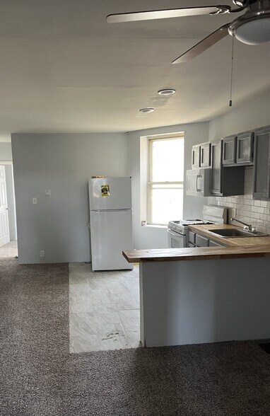 kitchen - 1459 S 52nd St