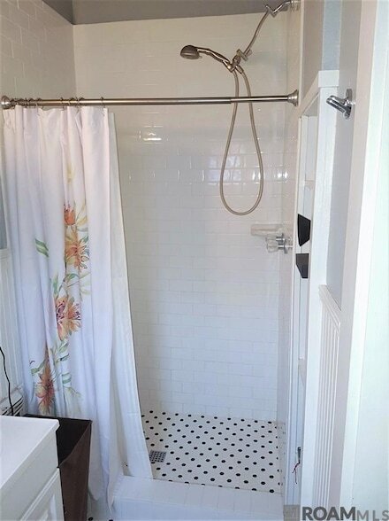 Building Photo - 1833 Wisteria St