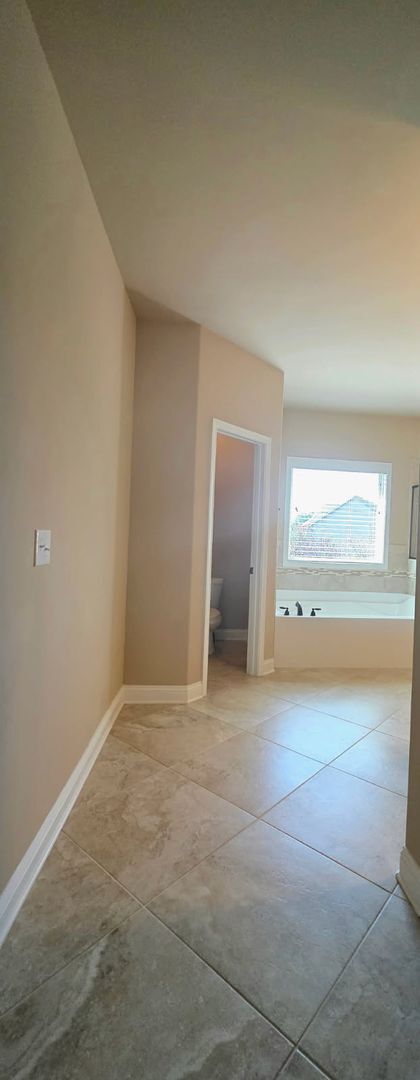 Building Photo - 4 Bedroom/3 Bathroom Plus, Plus, and Plus ...