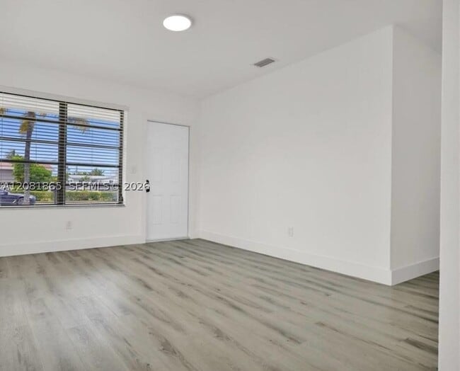 Building Photo - 10720 SW 147th St
