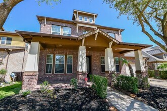 Building Photo - 1107 Arden Oaks Dr