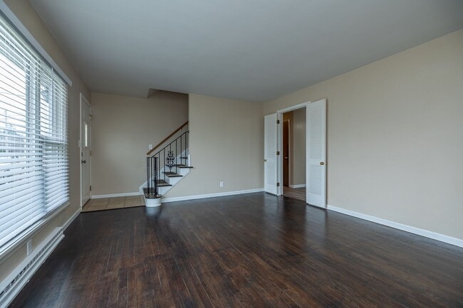 Building Photo - Newly Renovated - Spacious 4 Bedroom - 2 B...