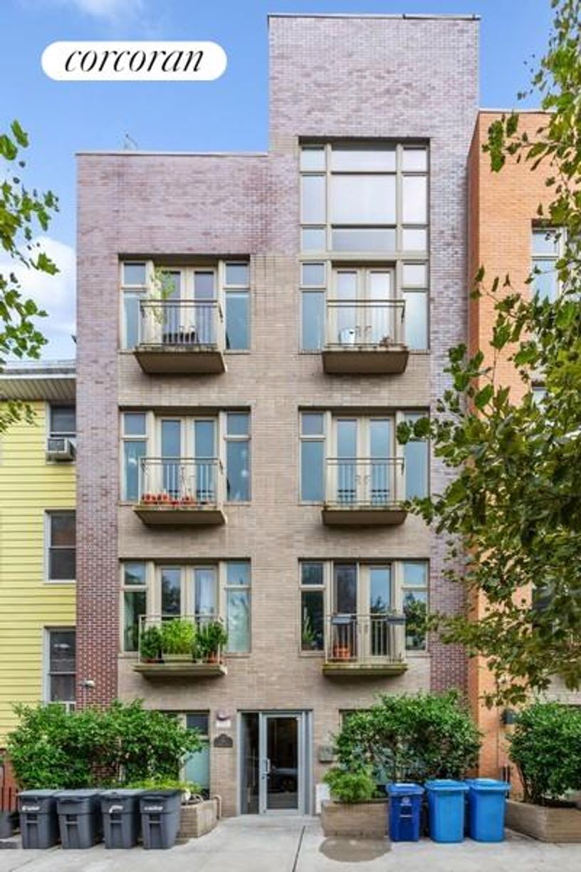 Building Photo - 146 Clifton Pl