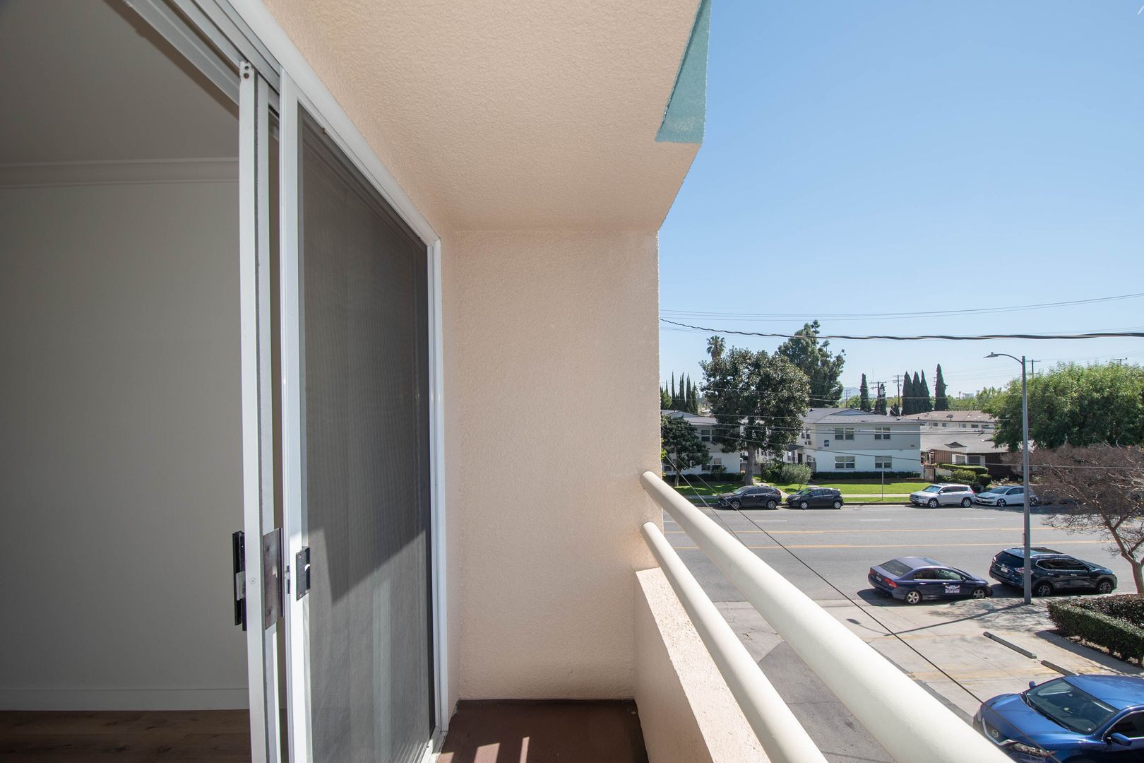 Building Photo - 6041 Fulton Ave