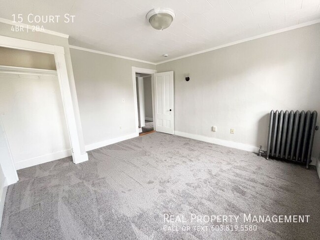 Building Photo - *Winter Rental* - Bright & Spacious 4-Bed ...