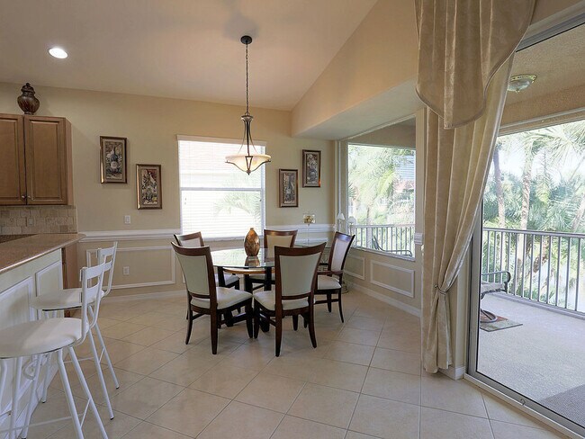 Building Photo - Moody River~  Furnished Coach Home