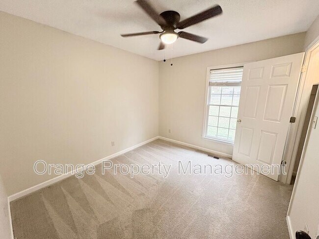 Building Photo - 415 Mayfield Dr