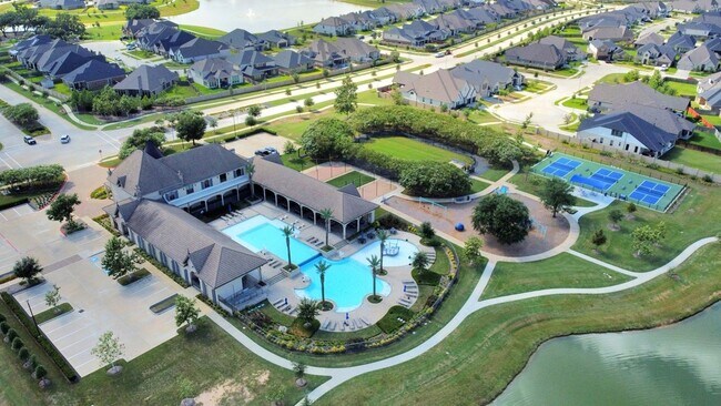 Building Photo - 19807 Palomino Pr Trl