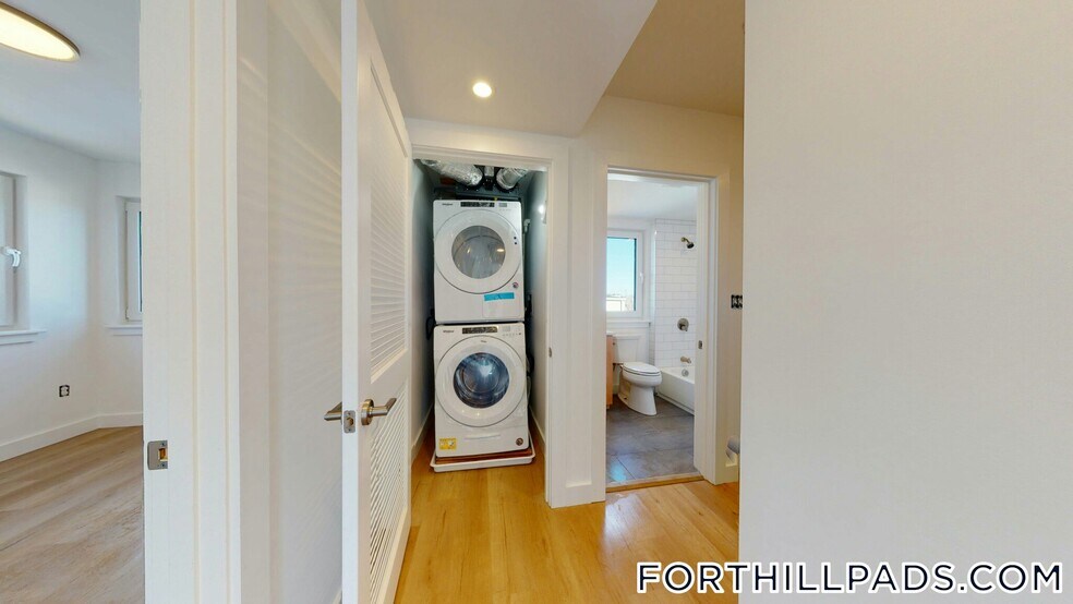 Building Photo - 2837 Washington St