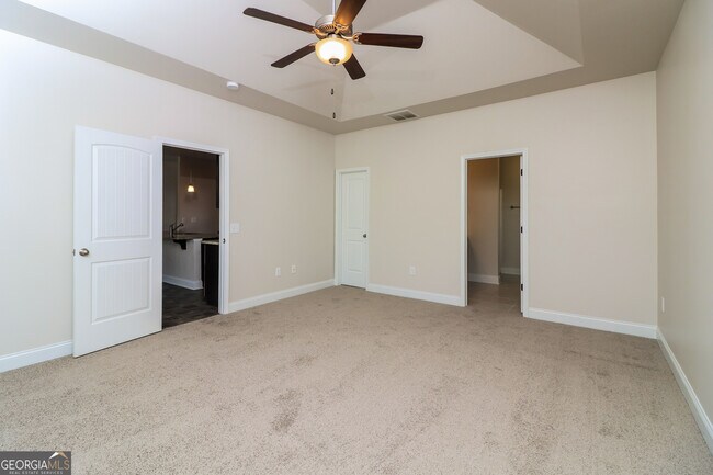 Building Photo - 120 Brookhaven Dr