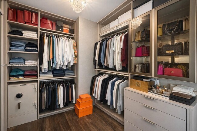 Building Photo - 3300 NE 188th St