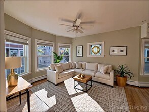 Building Photo - 11 Traymore St