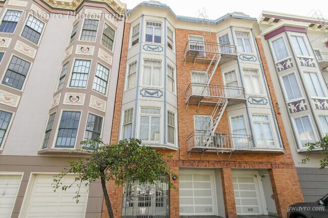 Building Photo - 1785 O'Farrell St