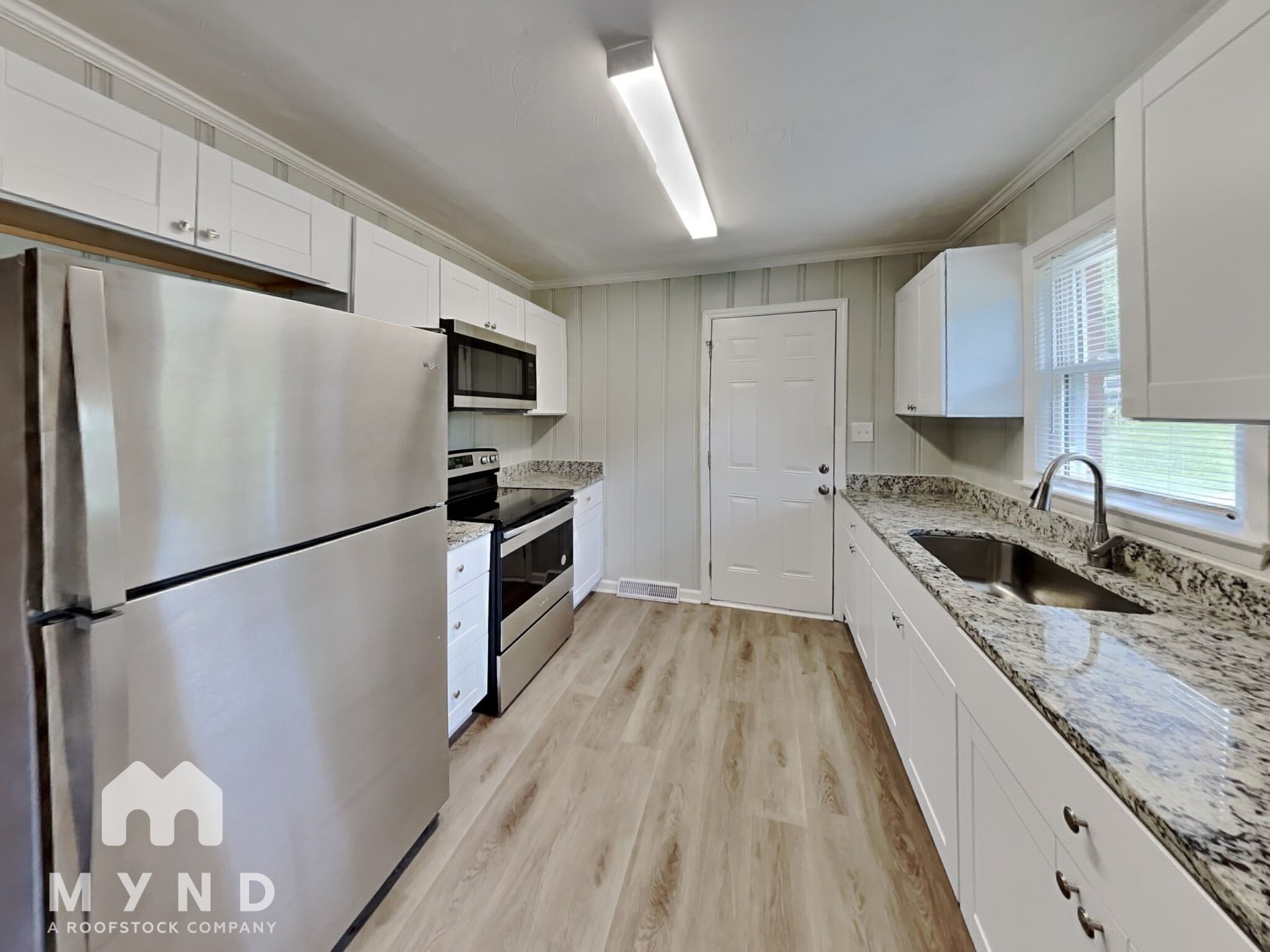 Building Photo - 2634 Skyland Dr