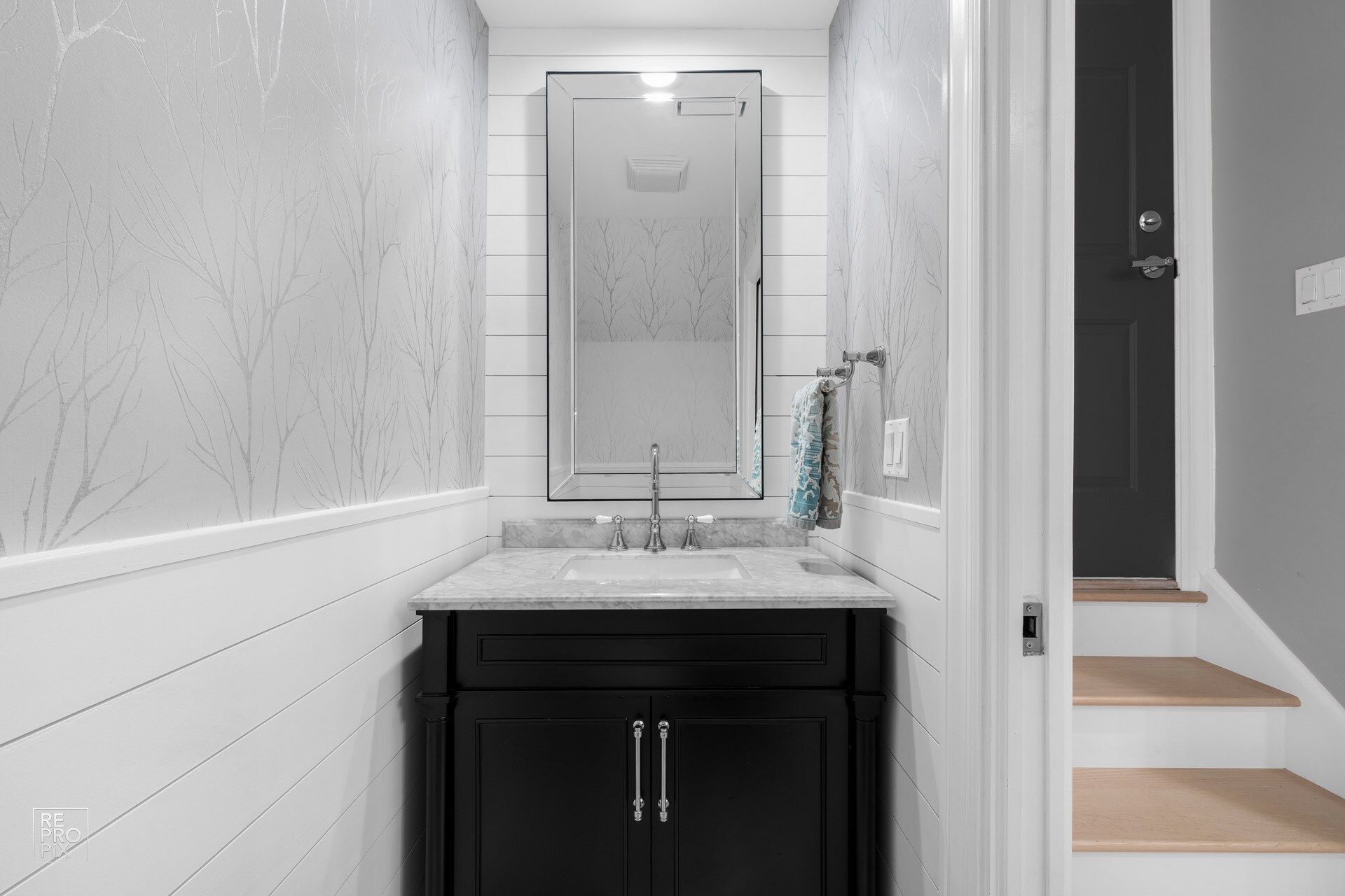 Building Photo - 355 W Superior St