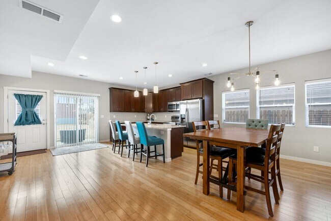 Building Photo - 3BD, 2.5BA Half-Duplex for Lease in Commerce City with 2-Car Garage