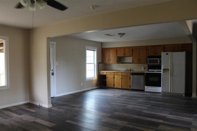 Building Photo - 24591 FM 2090