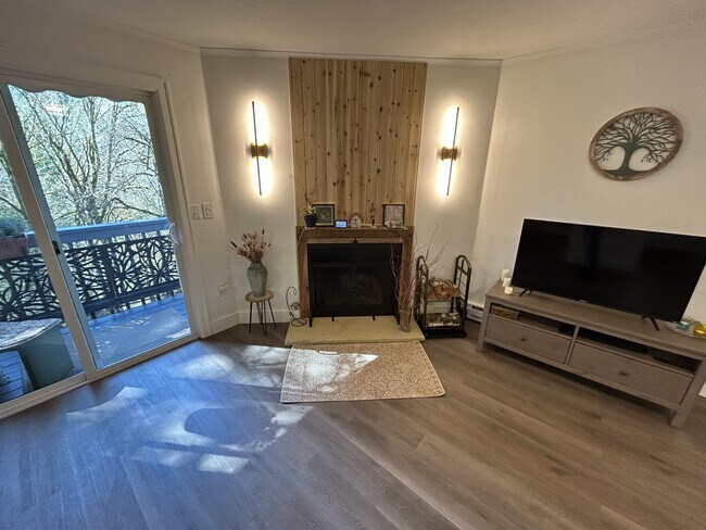 Building Photo - 12750 SE 110th Ct