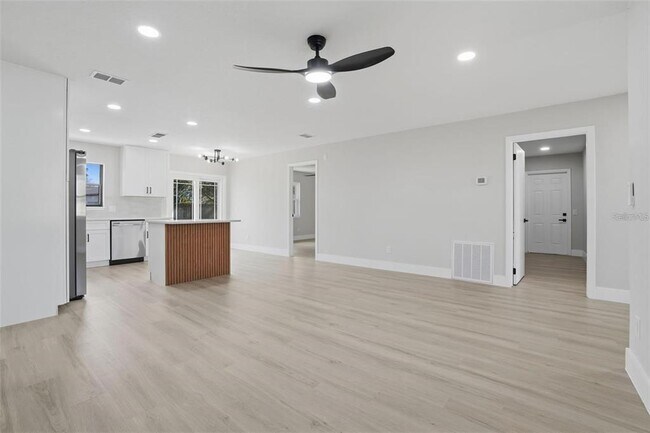 Building Photo - 2843 Calico Ct
