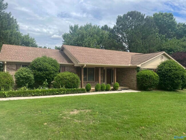 Primary Photo - 208 Merganser Blvd