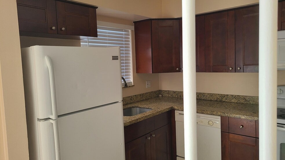 Building Photo - 1803 Wharf Ln