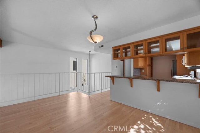 Building Photo - 516 Rosecrans Ave