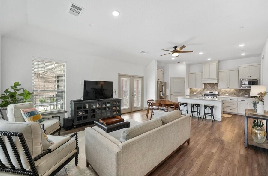 Living Room - 1049 4th St