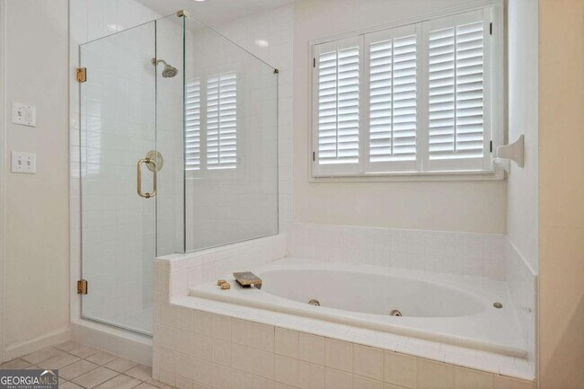 Building Photo - 1118 Sadlers Close