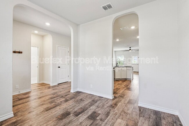Building Photo - 4712 Paluxy Trl