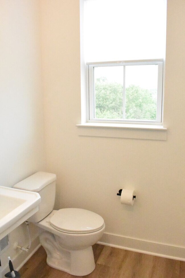 Building Photo - 9604 Blue Ash Aly