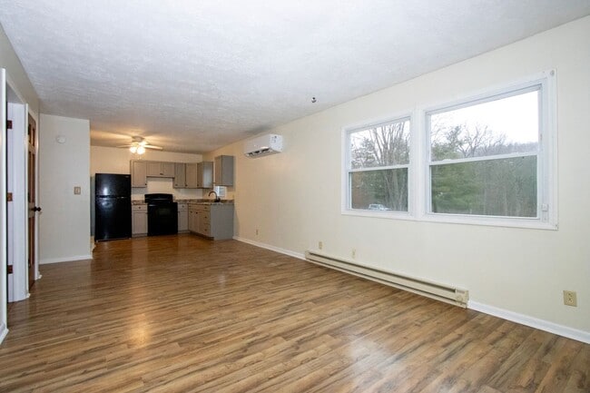 Building Photo - Two bedroom apartment