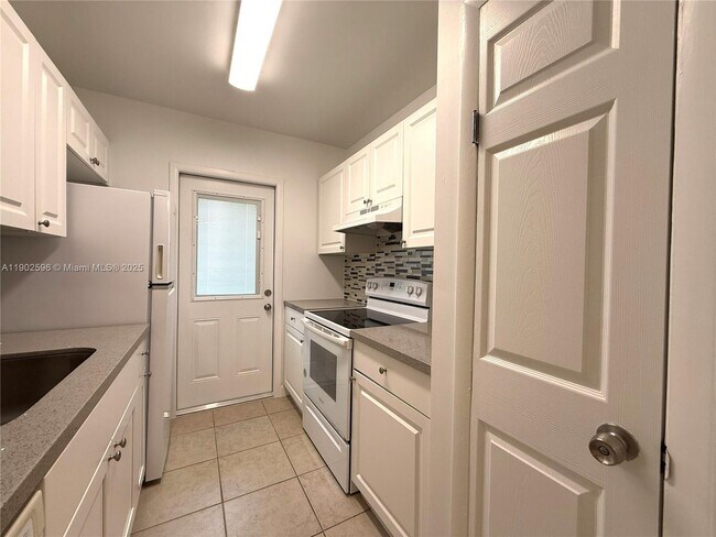 Building Photo - 1450 Atlantic Shores Blvd