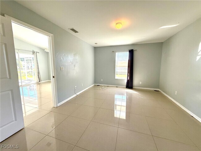 Building Photo - 2911 40th St SW