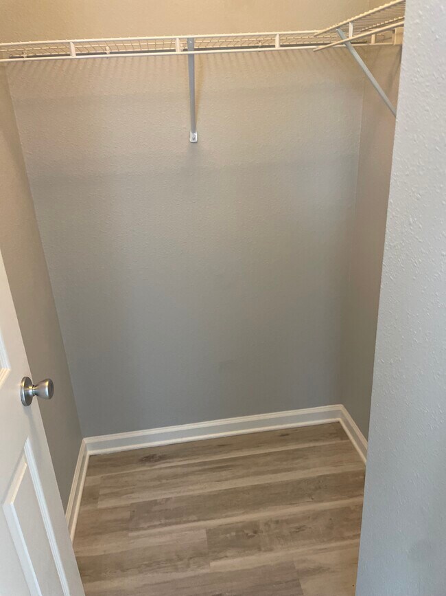 Building Photo - 113 Islander Dr