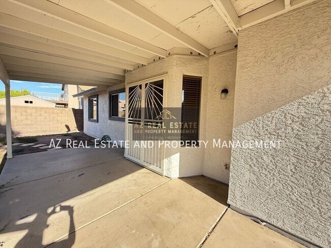 Building Photo - 8528 W Pershing Ave
