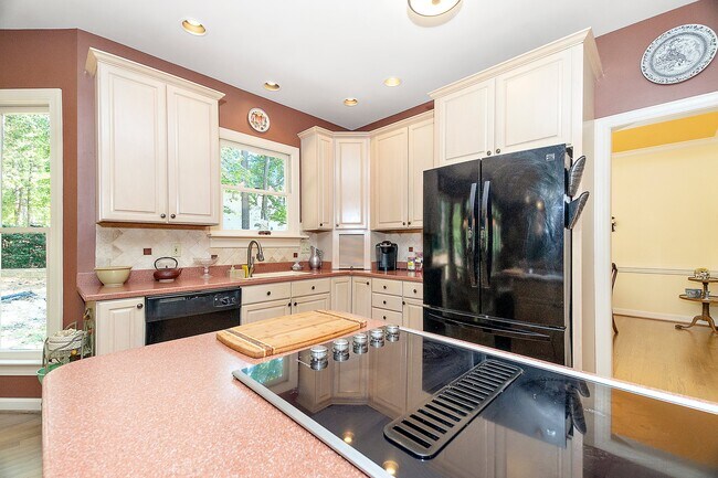 Building Photo - 100 Northstar Ct
