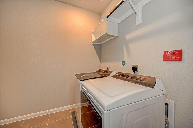 Building Photo - 1214 Dry Cork Cir