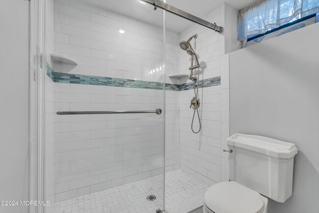 Building Photo - 118 Beacon Blvd